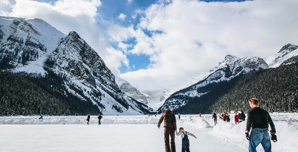 Embracing the Seasons: Winter Magic and Year-Round Delights at Flathead Lake