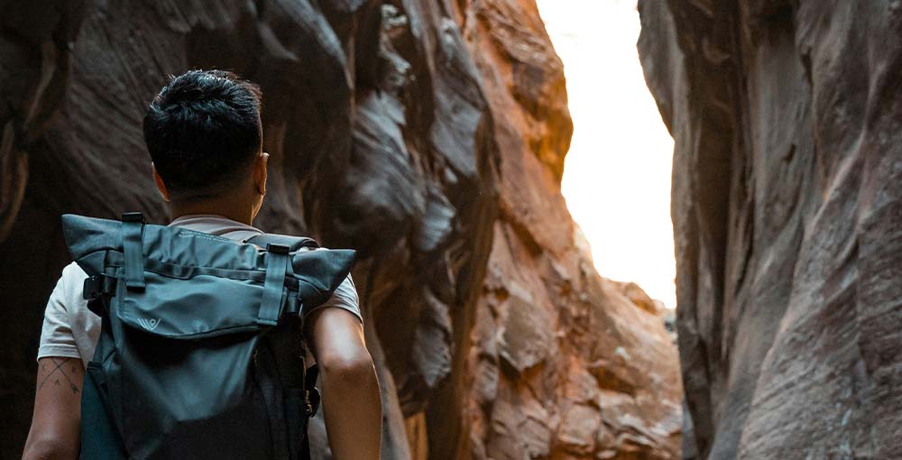 Dive into Canyoneering Adventures: Excitement in Slot Canyons