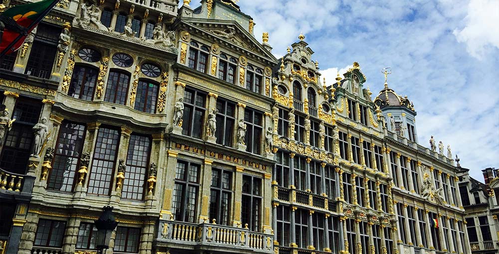 Brussels, a city that's like a melodic mixtape of captivating history, vibrant culture, and effortlessly cool vibes.