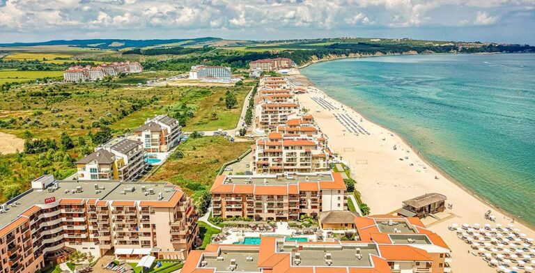 Featured image for the post: 15 best beaches in Bulgaria